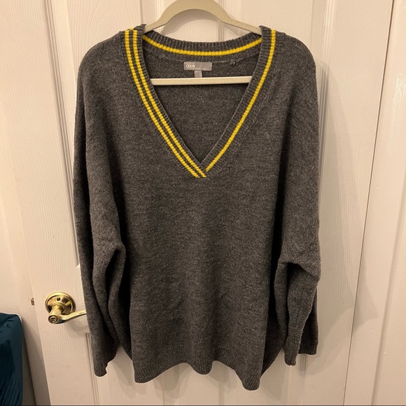 ASOS Sweaters - Asos Grey/Yellow V-neck Sweater sz 18